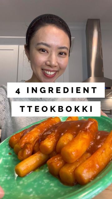 Tteokbokki Sauce Recipe Easy, How To Make Tobokki Rice Cake, Korean Rice Cake Sauce, Teokkboki Rice Cake, How To Make Teokkboki Rice Cake, Tobboki Korean Recipe, Tteboki Recipe, Tobokki Recipe Easy, Simple Tteokbokki Recipe