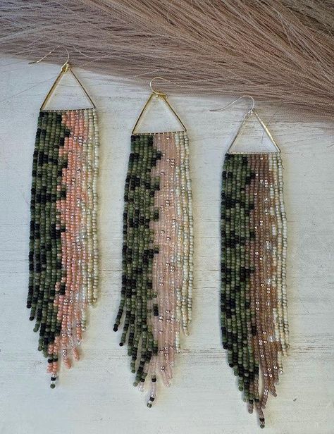 Beaded Salmon Earrings, Supervisor Gifts, Beaded Projects, Earring Inspo, Bead Earring, Glass Bead Earrings, Earrings Hypoallergenic, Handmade Earrings Beaded, Beaded Earrings Patterns