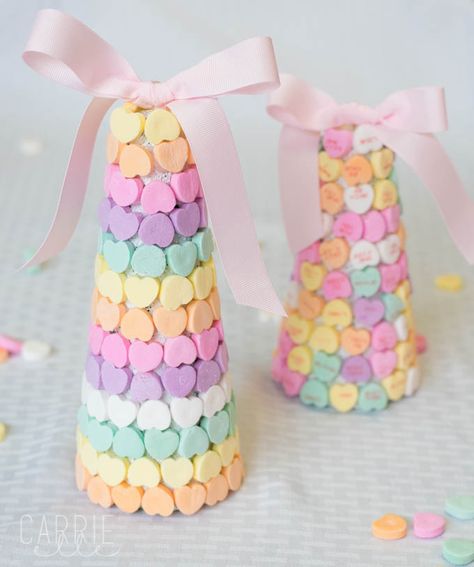 Easy DIY Candy Heart Craft Candy Hearts Crafts, Valentines Day Crafts For Babies, Heart Craft Ideas, Conversation Hearts Crafts, Crafts For Babies, Easy Diy Candy, Heart Candies, Sweetheart Candy, Conversation Hearts Candy