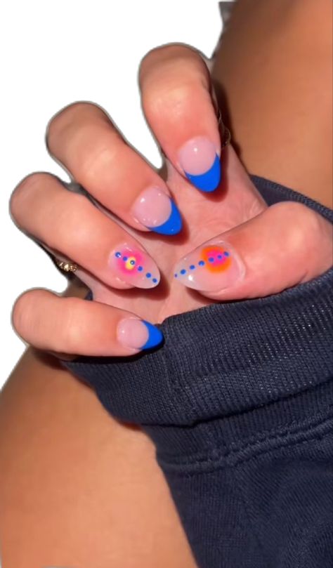 Simple Nail Designs Back To School, Cute Nail Inspo French Tips, Preppy Nail Ideas Almond, Cute Nail Ideas Back To School, Nail Ideas Almond Shape Short, Nail Ideas Acrylic Back To School, Cute Easy Nails For Beginners, Nail Art Square Shape Short, Nail Ideas Colored Tips