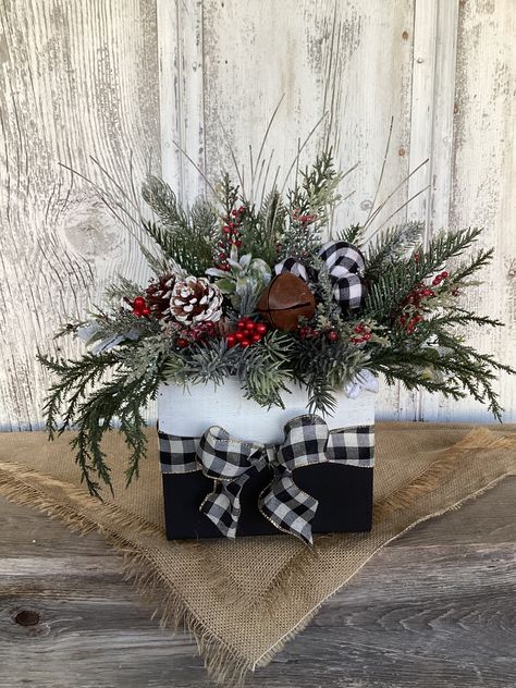 Black Christmas Centerpiece, Christmas Arrangements In A Mug, Black And White Christmas Floral Arrangements, Diy Christmas Dining Table Decor, Holiday Porch Pots, Black And White Buffalo Plaid Christmas, Farmhouse Christmas Centerpiece Ideas, Black And White Christmas Decor, Christmas Boxes Decoration