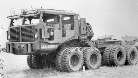 Sterling Trucks, Dragon Wagon, Large Truck, Army Truck, Terrain Vehicle, Big Rig Trucks, Army Vehicles, Reference Book, Work Truck