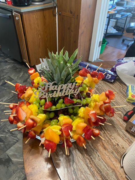 Car Fruit Tray, Fancy Fruit Skewers, Fruit Cabob Parties, Fruit Arrangements For Party, Fruit Kabobs For Party Skewers, Fruit Kebabs Ideas Skewers, Fruit Skewers Ideas, Fruit Kabobs For Party, Fruit Kabobs Display