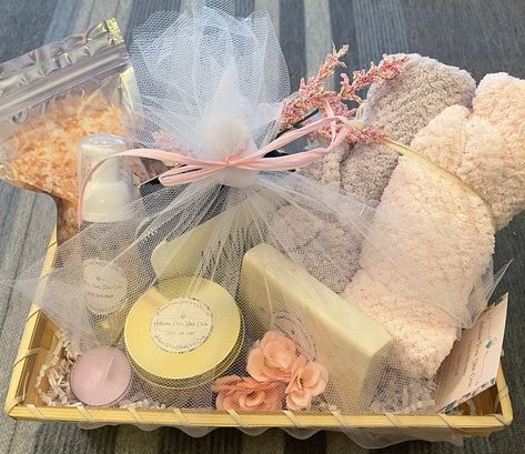 Pampering Gift Basket Ideas, Christian Gift Baskets, Soap Gift Basket, Spa Skincare, Bohemian Handbags, Hair Towels, Lavender Spa, Handbag Sale, Spa Manicure