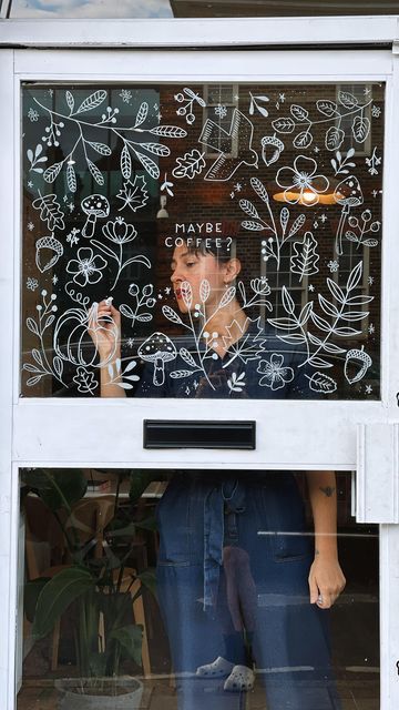 Duygu Turgut Gökpınar on Instagram: "Decorate our coffee shop @milk.nomilk ‘s window with me! #windowart #windowpainting #windowdisplay #autumnvibes #coffeeshop #autumncolors #falldecor #fallvibes #shopwindow #posca #doodling" Christmas Window Decorations With Lights, Winter Window Display, Autumn Window Display, Flip Charts, Painted Window Art, Autumn Window, Christmas Shop Window, Cafe Window, Christmas Window Painting