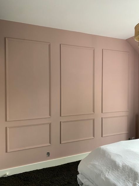 Pink Accent Wall Nursery, Pink Panelling, Pink Toddler Bedroom, How To Start Painting, Pink Bedroom Walls, Ideas Habitaciones, Beige Room, Painting Walls, Toddler Girl Room