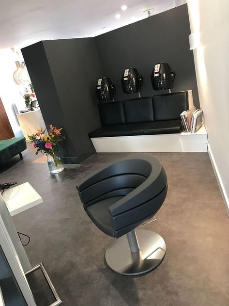 Unisex Salon Interior Design, Luxury Hair Salon Design, Hairstylist Room Ideas, Salon Organization Ideas, Salon Suite Decor, Beauty Shop Decor, Salon Equipment Furniture, Makeup Studio Decor, Suite Decor