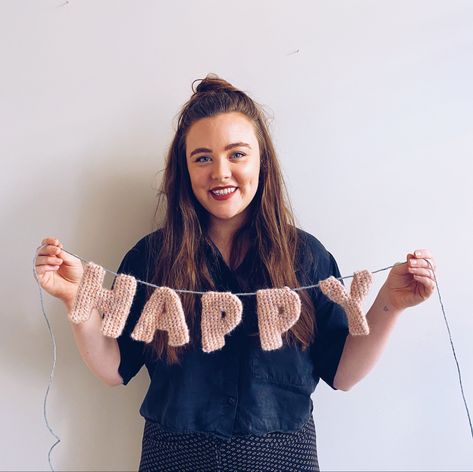 Crochet Happy Birthday Banner, Crochet Birthday Banner, Crochet Happy Birthday, Squishy Crochet, Birthday Decors, Crochet Birthday, Happy Birthday Bunting, Crochet Garland, Crochet Stitches Guide