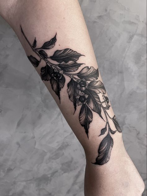 Hand Tattoo Botanical, Coverup Ideas Tattoo, Botanical Tattoo Cover Up, Floral Back Of Arm Tattoo, Illustrative Floral Tattoo, Dark Vine Tattoo, Botanical Blackwork Tattoo, Knee Tattoo Cover Up, Gothic Botanical Tattoo