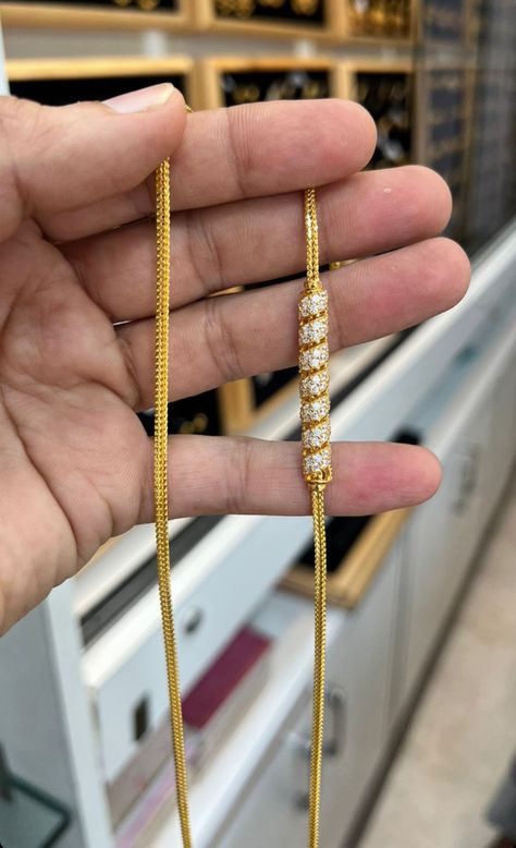 Plain Thali Chain Designs Gold, Gold Thali Designs, Thali Chain Designs Gold, Thali Designs, Chain Designs Gold, Thali Chains, Thali Chain, Gold Jewels Design, New Saree Blouse Designs