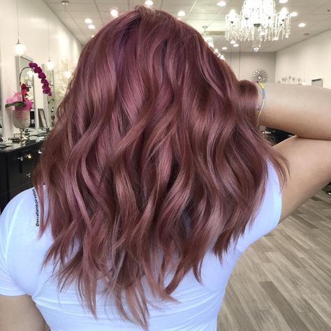 Mushroom Red Hair Color, Rose Gold Hair With Highlights, Low Maintenance Hair Color Winter, Fall Pink Hair Color, Natural Hair Colors For Pale Skin, Hair Color Ideas For Summer 2023, Rose Gold Hair Dark Roots, Dark Rose Gold Hair Brown, Ombre Pixie Hair