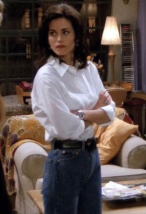 #friends Friends Outfits 90s, The Rachel Haircut, Monica's Apartment, Memes Friends, We Were On A Break, Monica Friends, Rachel Haircut, Thanksgiving Friends, Levis Jean