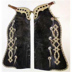 Batwing Chaps, Cowboy Chaps, Western Chaps, Roping Saddles, Cowboy Gear, Roy Rogers, Horse Accessories, Cowboy Up, Bat Wings