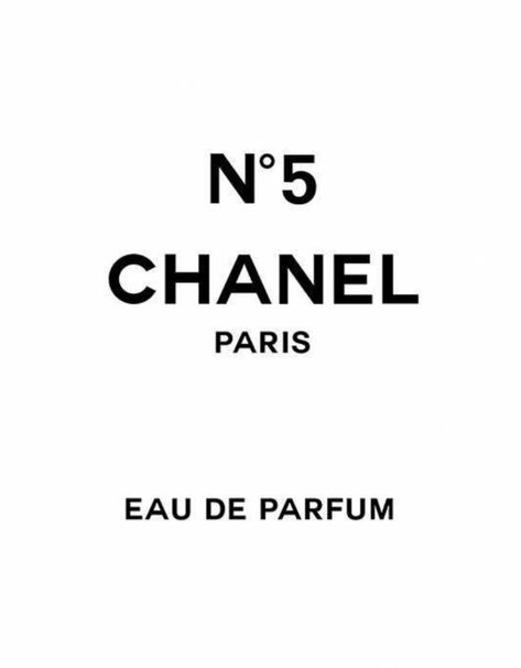 Designer Posters Bedroom, Blurry Aesthetic, Chanel Poster, Picture Wall Bedroom, Posters On Wall Bedroom, Chanel Decor, Rich Luxury, Diy Room Decor For Teens, Bedroom Wall Collage