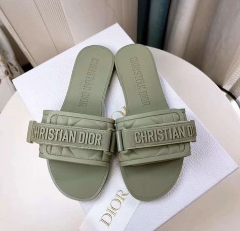 Sandal Dior, Christian Dior Slippers, Dior Slides, Sneaker Closet, Fav Products, Interacial Couples, Dior Sandals, 2023 Ss, Lv Shoes