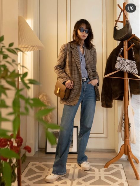 Korean Fashion 2024, Retro Button-up Fall Blazer, Fall Tweed Button-up Blazer, Timeless Button-up Fall Blazer, Fall Vintage Tweed Blazer, Tweed Cardigan Outfit Korean, Tweed Blazer Outfit, Plaid Blazer Outfit, Collegiate Style