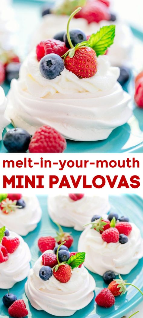 Mini Pavlovas, Pavlova Dessert, Valentines Recipes Desserts, Romantic Desserts, Mini Pavlova, Pavlova Recipe, Low Carb Cheesecake, Valentine Desserts, Valentines Day Shirt