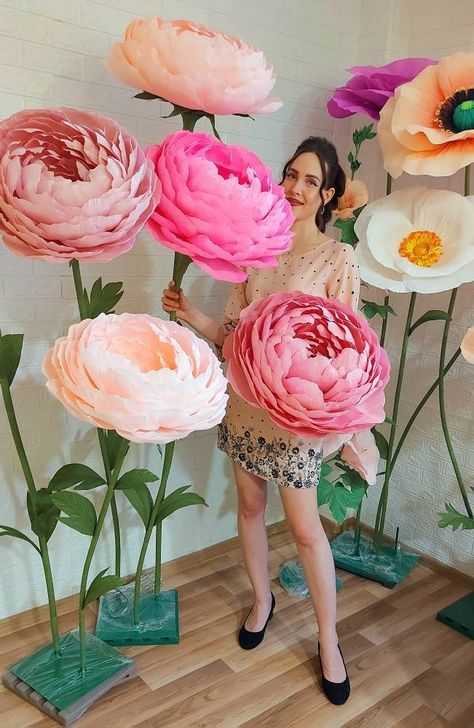 Peonies Photography, Giant Props, Wedding Photo Prop, Peonies Wedding, Paper Peonies, Paper Flowers Wedding, Large Paper Flowers, Wedding Photo Props, Event Backdrop