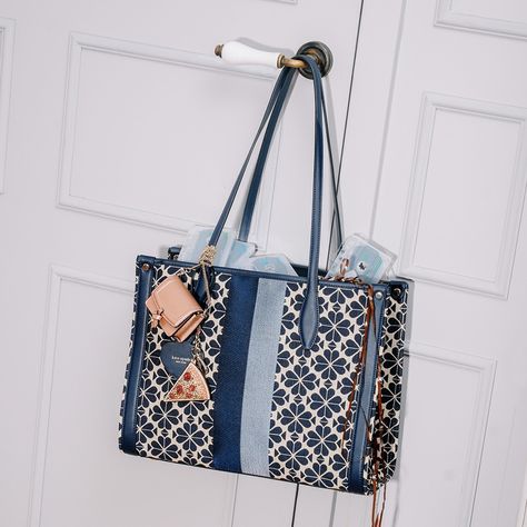 Discover great products at the best prices at Dealmoon. Kate Spade Spade Flower Jacquard Stripe Market Medium Tote. Price:$187.60 at kate spade Sitewide Sale, Sewing Bags, Bag Obsession, Kate Spade Totes, Medium Tote, Womens Casual, Sewing Bag, Womens Casual Outfits, Coupon Codes