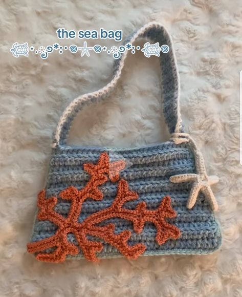 Crochet Beach Theme, Usefull Crochet Projects, Crochet Beach Stuff, Crochet Sea Bunny, Crochet Car Bag, Ocean Crochet Ideas, Beach Crochet Ideas, Crochet Sea Bag, Summer Crochet Accessories