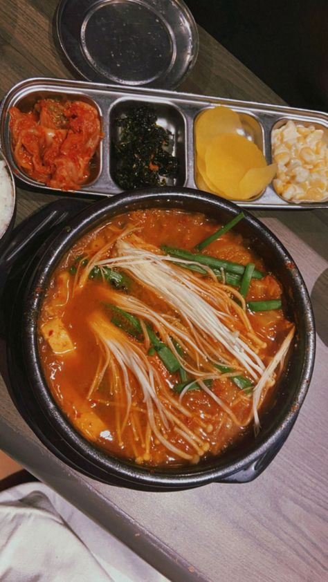 hello kimchi stew Kimchi Stew Aesthetic, Chuseok Aesthetic, Kimchi Aesthetic, Kimchi Stew, Food Aesthetics, Favourite Food, Food Board, My Food, 2024 Vision