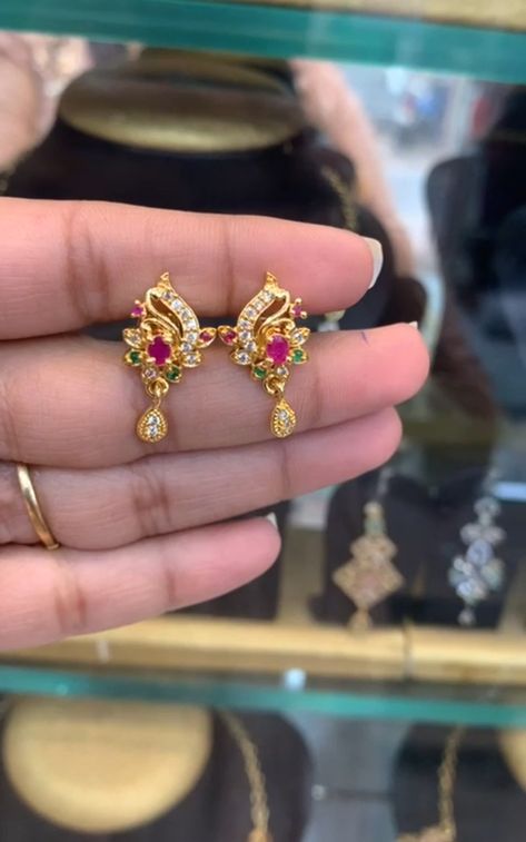 Tamil Earrings, 2 Grams Gold Earrings, Gold Earrings Designs For Daily Use, 2 Grams Gold Earrings Designs, Fashion Jewelry Necklaces Gold, Gold Earrings For Kids, Small Earrings Gold, Ear Tops, Temple Jewellery Earrings