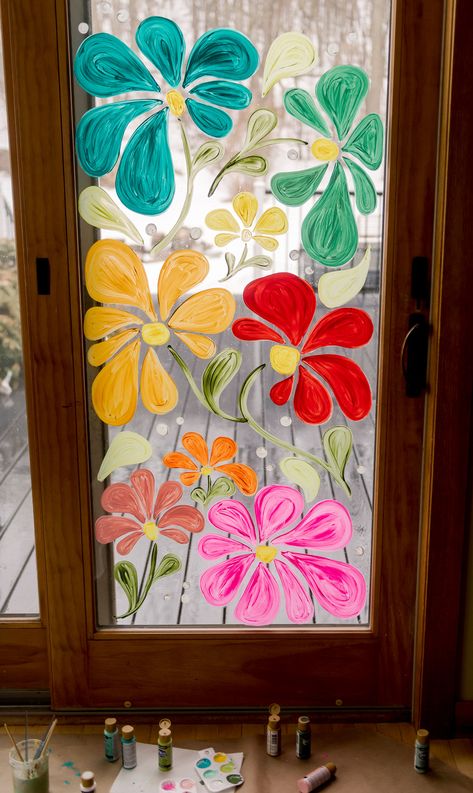 Colorful painted windows + how to paint your windows – oh yay studio – Color + Painting + Making + Everyday celebrating Classroom Window Decorations, Painted Window Panes, Window Art Diy, Painted Window Art, Easter Window, Painting On Glass Windows, Classroom Window, Painted Windows, Window Mural