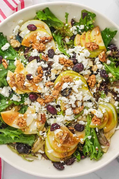 Easy Pear Salad is perfect for fall. Fresh, juicy pears are deliciously mixed with greens, walnuts, feta, and a homemade balsamic dressing. Homemade Balsamic Dressing, Pear Salad Recipes, Little Sunny Kitchen, Salad Dressing Recipes Healthy, Sunny Kitchen, Roasted Walnuts, Pear Salad, Beet Recipes, Salad Dishes