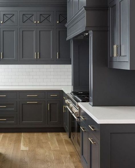 Kitchen With Gray Cabinets: Why To Choose This Trend | Decoholic Gray Cabinets Brass Hardware, Charcoal Gray Kitchen Cabinets, White Subway Tile Kitchen, Dark Gray Kitchen Cabinets, Dark Grey Kitchen Cabinets, Modern Grey Kitchen, Luxury Kitchen Cabinets, Серая Кухня, Dark Grey Kitchen