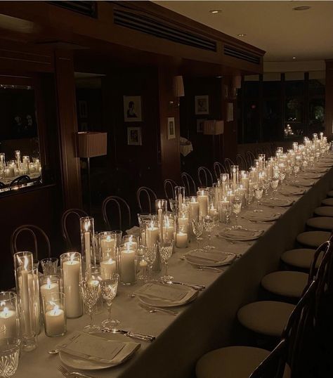 Centerpieces Wedding Candles, Elegant Dinner Table Setting, Candles Dinner Table, Floating Candles Wedding Centerpieces, Centerpieces Floating Candles, Candles Wedding Centerpieces, Black Tie Wedding Reception, Table Setting Wedding, Candles And Flowers