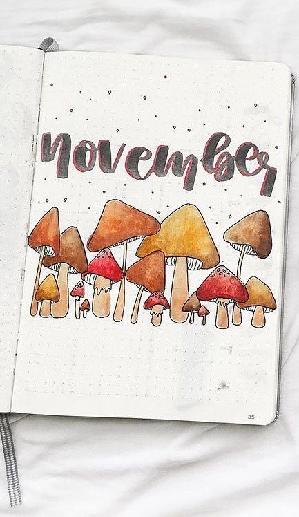 If you're looking for a November bullet journal cover page idea, try out this easy mushroom drawing idea. Easy Mushroom Drawing, Mushroom Drawing Ideas, Bullet Journal Novembre, November Bullet Journal Ideas, Bullet Journal Month Cover, November Bullet Journal Cover, November Bullet Journal, Diy Kalender, Journal Cover Page