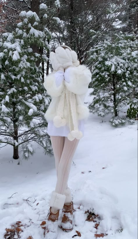 White Girl Outfits Winter, Snow Dresses Winter, White Winter Dress Aesthetic, Angelic Winter Outfits, Snow Angel Outfit, Winter Photos Aesthetic, White Winter Outfits Aesthetic, Cute Snow Outfit, Winter Fairy Coquette Outfits