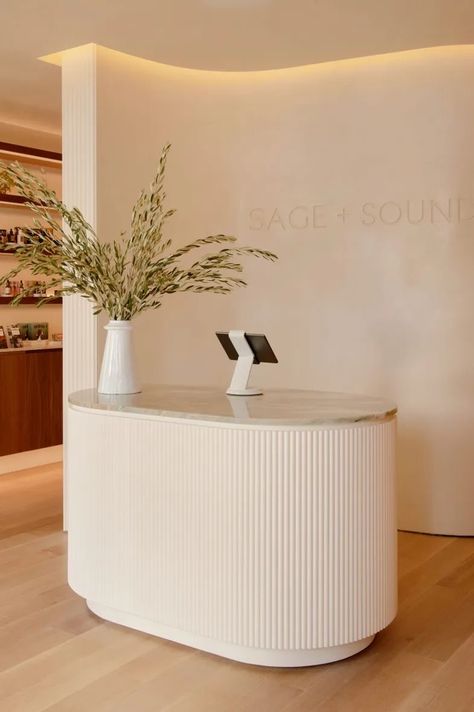 Sage Salon Decor, Nails Studio Design, Skin Clinic Reception, Wellness Clinic Interior Design, Beauty Spa Interior Design, Wellness Center Design Interiors, Beauty Center Design, Medspa Design, Spa Lobby