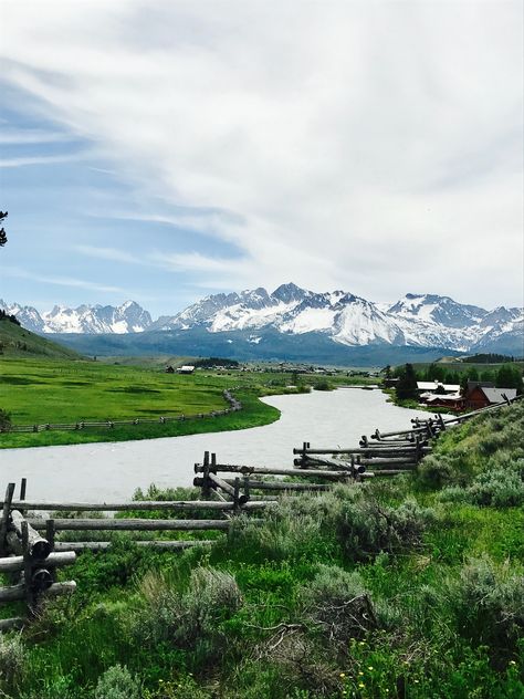 Sawtooth Mountains Stanley Idaho Stanley Idaho, Idaho Vacation, Idaho Adventure, Northern Idaho, Visit Idaho, Sawtooth Mountains, Idaho Travel, My Roots, Dreamy Landscapes