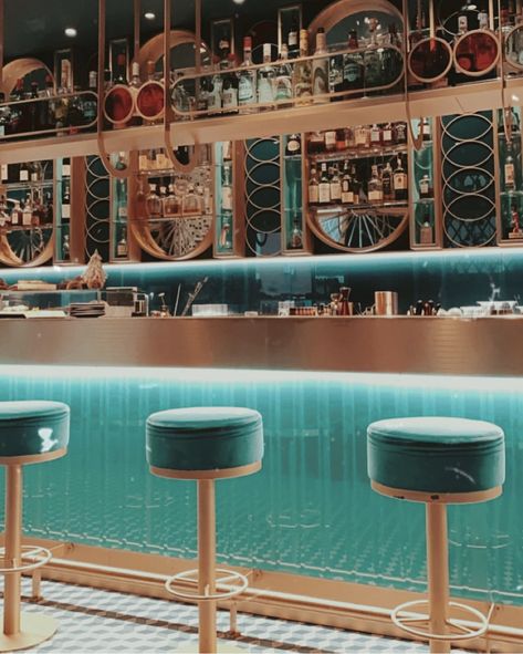 Copper Restaurant, Back Bar Design, Bar Lounge Design, Outdoor Pub, Resturant Design, Turkish Restaurant, Bar Inspiration, Bar Interior Design, Water House