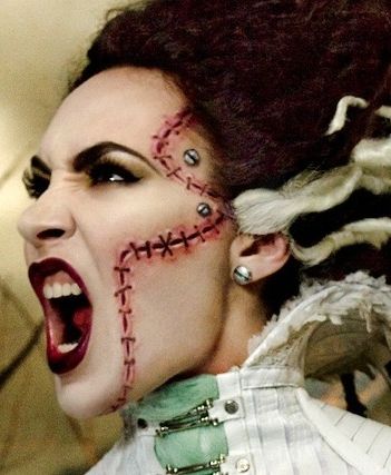 #TBT to this insane and amazing moment in Halloween DIY history Scary Halloween Makeup Looks, Bride Of Frankenstein Makeup, Frankenstein Makeup, Rick Baker, Scary Halloween Makeup, Halloween Makeup Look, Halloween Fest, Cute Halloween Makeup, Holloween Costume