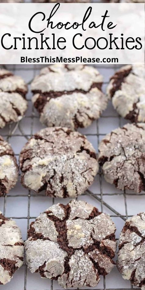 Chocolate Crinkle Cookies are a must-have Christmas cookie. Made with only a few ingredients, rich like a brownie, and covered in powdered sugar! Chocolate Crinkle Cookies Recipe, Crinkle Cookies Recipe, Chocolate Crinkle, Easy Christmas Cookie Recipes, Chocolate Crinkle Cookies, Chocolate Crinkles, Frozen Chocolate, Christmas Cookies Easy, Chocolate Cookie Recipes