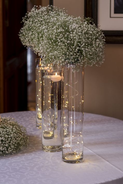 Wedding Table Centrepiece Ideas, Sparkly Wedding Decor, Engagement Table Decorations, Small Wedding Centerpieces, 25th Wedding Anniversary Party, Wedding Invitation Website, Wedding Centrepiece, 35th Wedding Anniversary, Safari Wedding