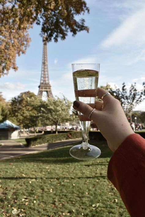 Paris Hen Do, Paris Bachelorette, Paris Champagne, Champagne Tasting, Stripy Tops, Weekend In Paris, Hen Weekend, Champagne Taste, Beautiful Paris