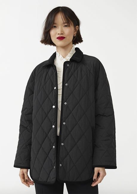 17 best quilted jackets trending this autumn: Frankie Shop, M&S, ASOS, Arket & MORE | HELLO! Quilted Jacket Outfit, Black Quilted Jacket, Collared Jacket, Cozy Coats, Stylish Coat, Quilt Jacket, Jacket Outfit, Print Coat, Belted Coat