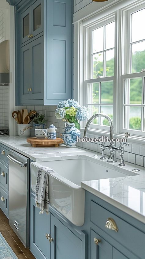 Design Ideas for Blue Kitchen Cabinets Lakehouse Kitchen, Blue Kitchen Designs, Light Blue Kitchens, Kitchen Blue, House Paint Interior, Blue Kitchen Cabinets, Beach House Kitchens, Charming Kitchen, Blue Cabinets