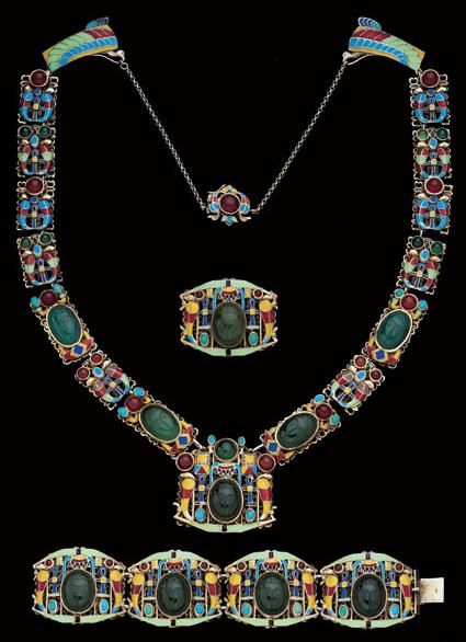 "1925 Egyptian Revival Parure      Tadema Gallery" (to anyone out there who's rich and wants to make a nice woman VERY happy, my birthday is February 29th!!) Egyptian Revival Jewelry, Bijoux Art Deco, Bijoux Art Nouveau, Blog Art, Long Pearl Necklaces, Egyptian Jewelry, Egyptian Revival, Pearl Jewelry Necklace, Art Nouveau Jewelry