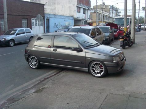 Clio Williams, Clio Sport, Vw Mk1, Vw Gti, Renault Sport, Hatchbacks, First Cars, Lowrider, Car Tuning