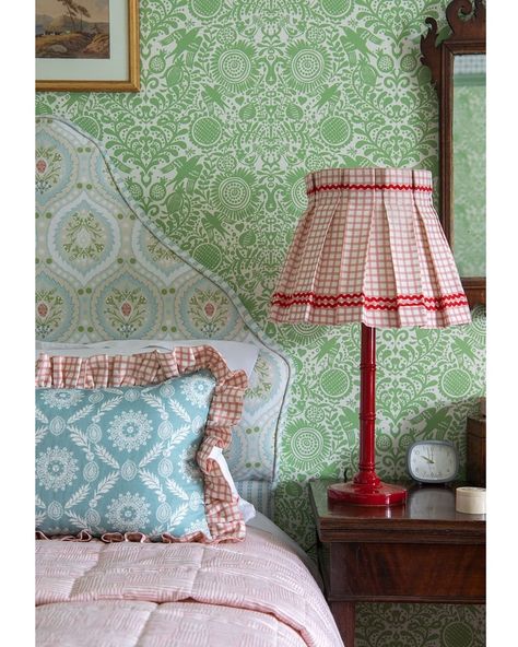 Charlotte Gaisford on Instagram: “Pretty green spare room is almost finished! the wallpaper is London Birds green, the lampshade is made from check red and created by…” Green Spare Room, Charlotte Gaisford, Headboard Fabric, Bright Chair, Build Inspiration, Decorating Advice, Green Bedroom, Cottage Bedroom, Vintage Bedroom