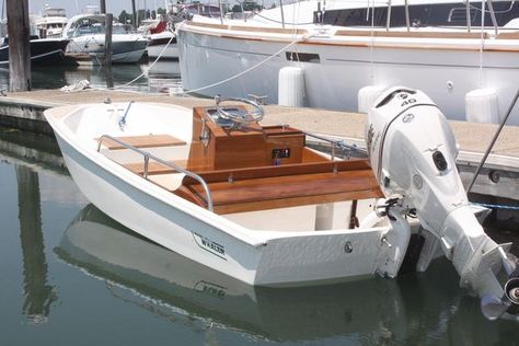 Restored 1984 13' Whaler Sport Bay Boats For Sale, Pontoon Houseboat, Boston Whaler Boats, Modern Outdoor Fireplace, Center Console Fishing Boats, Bay Boat, Fishing Boats For Sale, Water Time, Boston Whaler