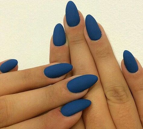 Matte dark blue Matte Stiletto Nails, Almond Nail Art, Unghie Nail Art, Nagellack Trends, Matte Nail Polish, Matte Nails Design, Almond Nails Designs, Almond Nail, Blue Nail