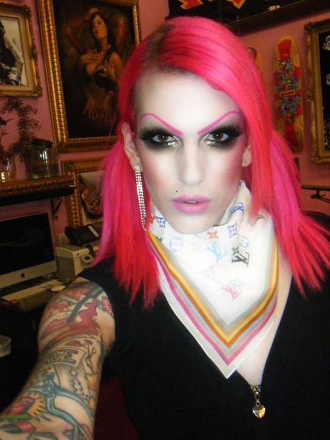 Jeffree Star Myspace, Sadako The Ring, Jeffery Star, Lovely Peaches, Hanna Beth, Ayesha Erotica, Star Photo, J Star, Scene Queens