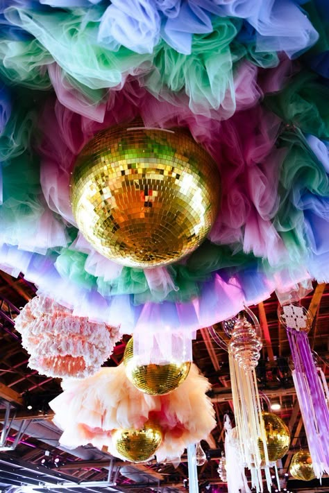 Sugar LA: Photo Moments & Ceiling Installations — Corrie in Color Disco Ball Ceiling, Oasis Decor, Disco Ball Decorations, Desert Party, Ceiling Decorations, Disco Decorations, Ceiling Installation, Disco Balls, Christmas Party Decorations