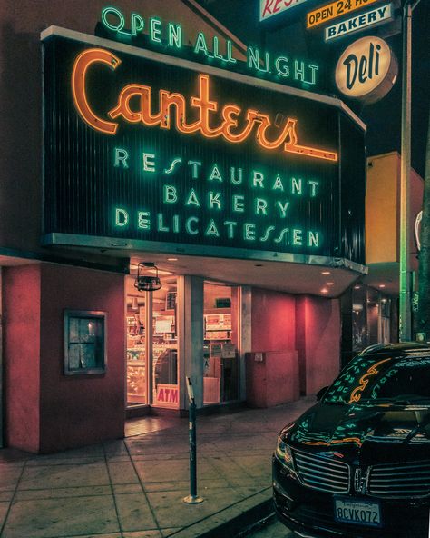 Street Photography Model, Los Angeles Aesthetic, City Streets Photography, Night Time Photography, Skateboard Photography, Los Angeles Design, Cruel Summer, Vintage Neon Signs, Neon Nights