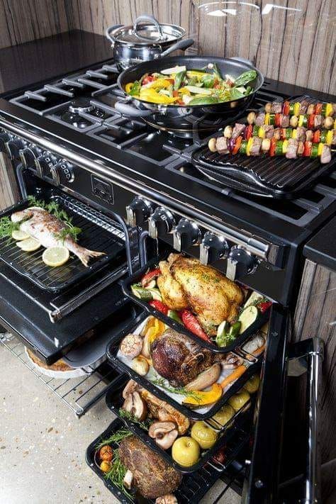 Outdoor Kitchen Appliances, Range Cooker, Kitchen Stove, Electric Oven, Cooking Appliances, Kitchen Pantry, Kitchen Stuff, Diy Kitchen, Home Decor Kitchen